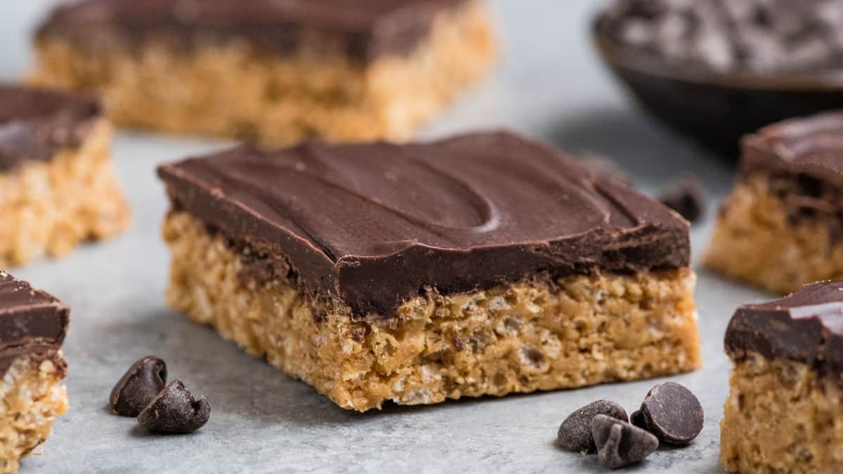 Quick & Healthy Peanut Butter Rice Crispy Treats: No Marshmallows!